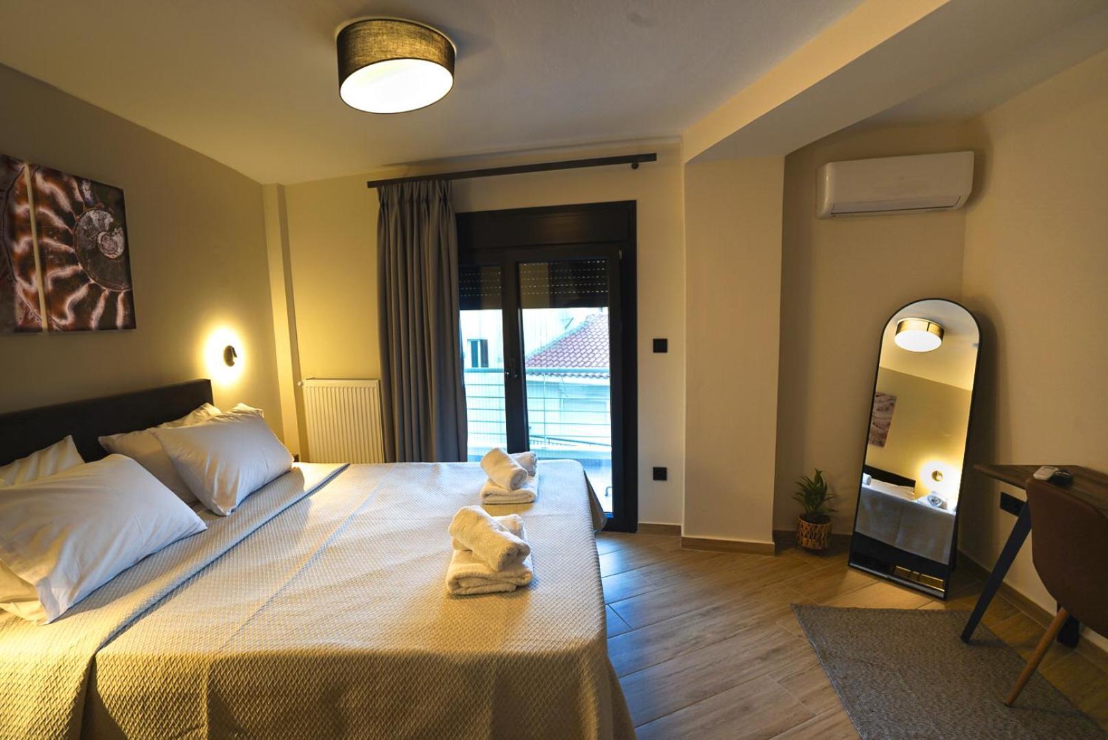 Beyond The Castle Apartment เทสซาโลนิกิ ภายนอก รูปภาพ