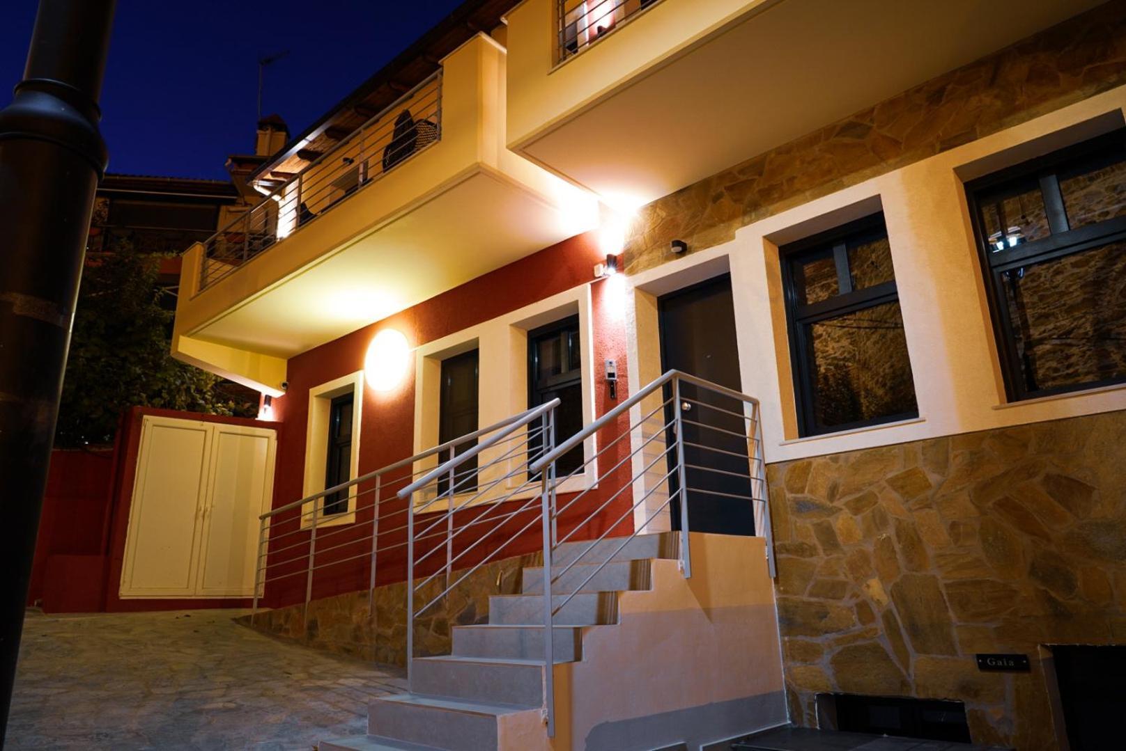 Beyond The Castle Apartment เทสซาโลนิกิ ภายนอก รูปภาพ