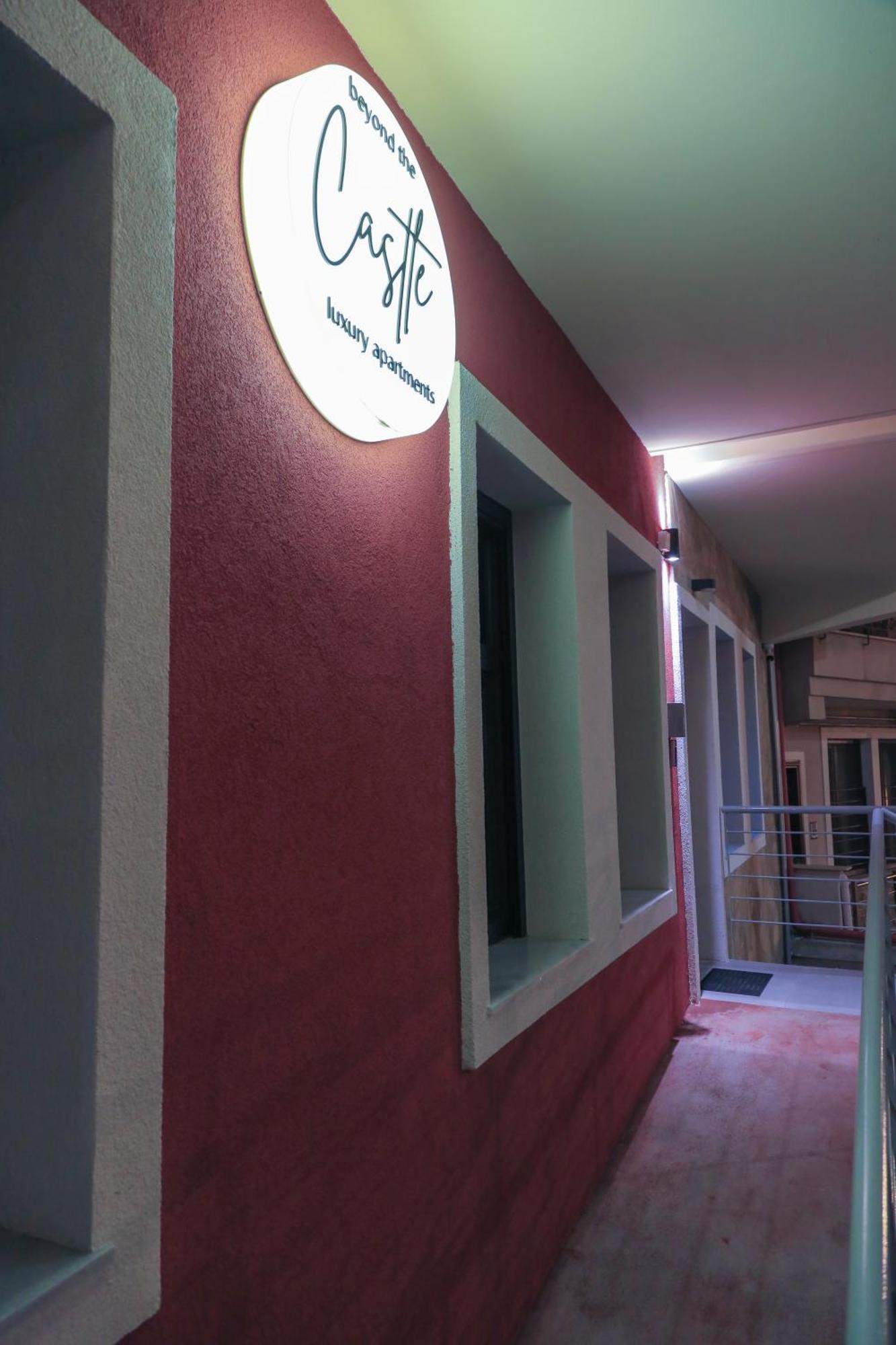 Beyond The Castle Apartment เทสซาโลนิกิ ภายนอก รูปภาพ