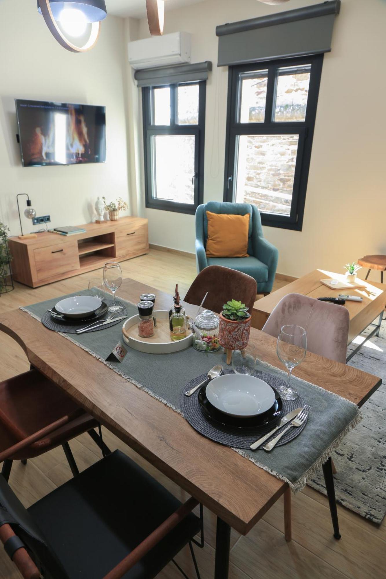 Beyond The Castle Apartment เทสซาโลนิกิ ภายนอก รูปภาพ
